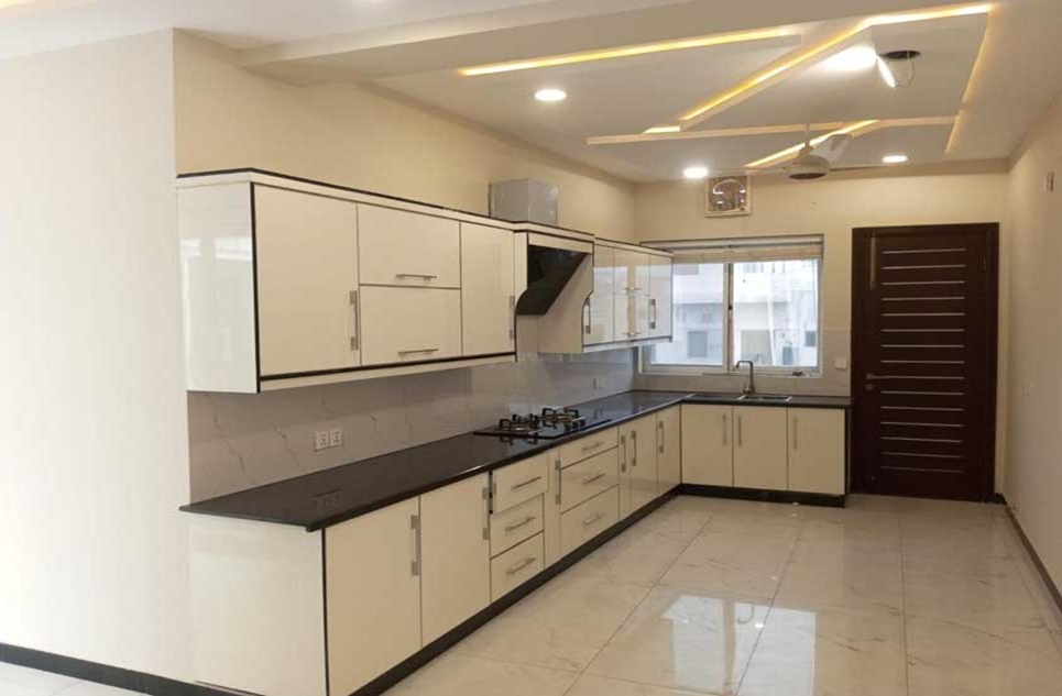 1 kanal house for sale in Phase 2 DHA Islamabad