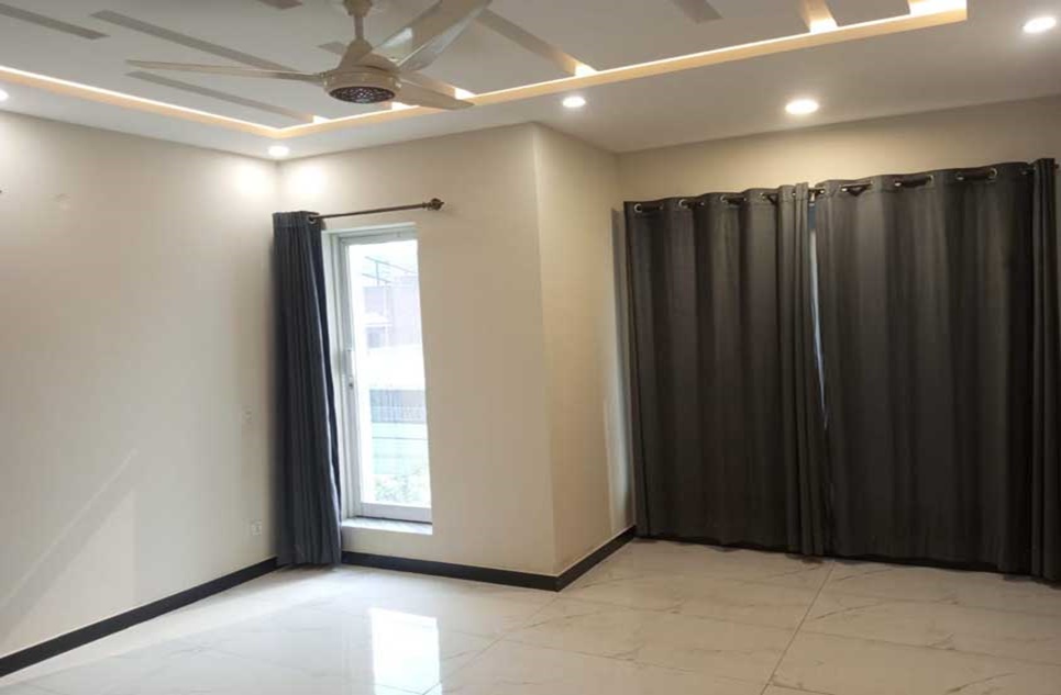 1 kanal house for sale in Phase 2 DHA Islamabad