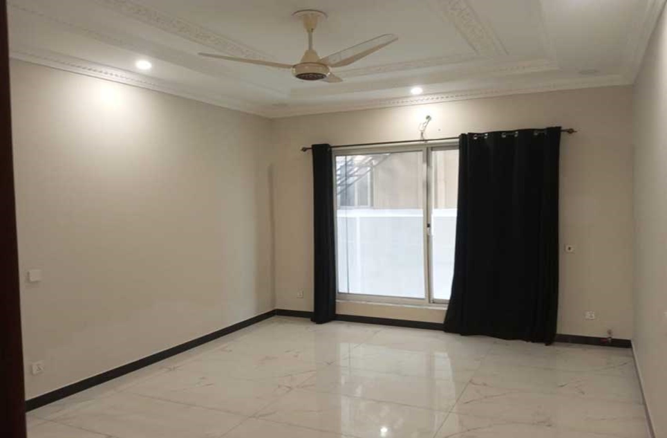 1 kanal house for sale in Phase 2 DHA Islamabad