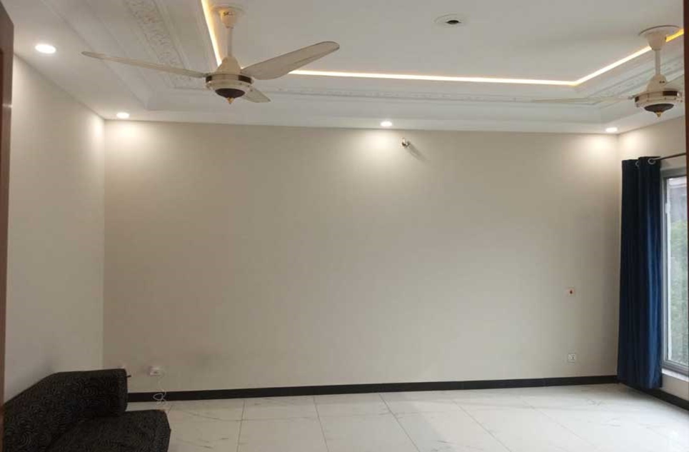 1 kanal house for sale in Phase 2 DHA Islamabad
