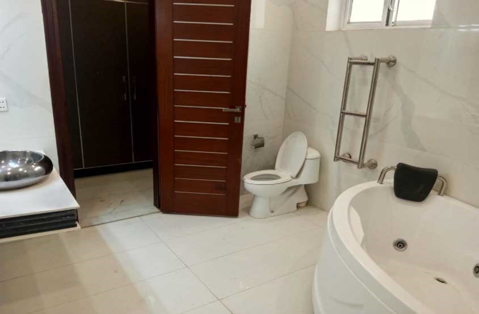 1 kanal house for sale in Phase 2 DHA Islamabad