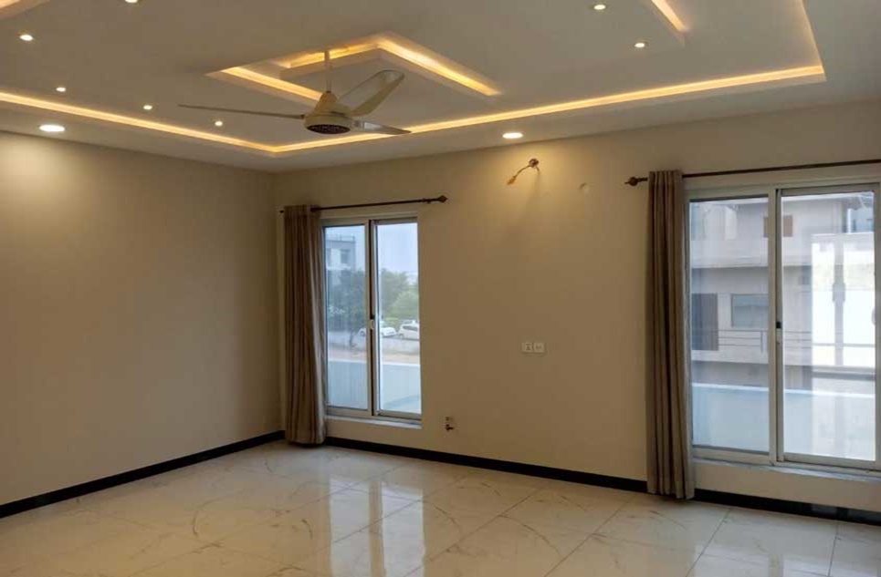 1 kanal house for sale in Phase 2 DHA Islamabad