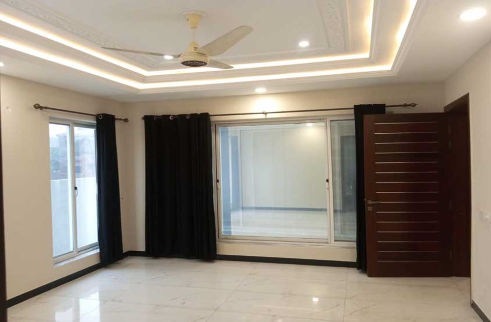 1 kanal house for sale in Phase 2 DHA Islamabad