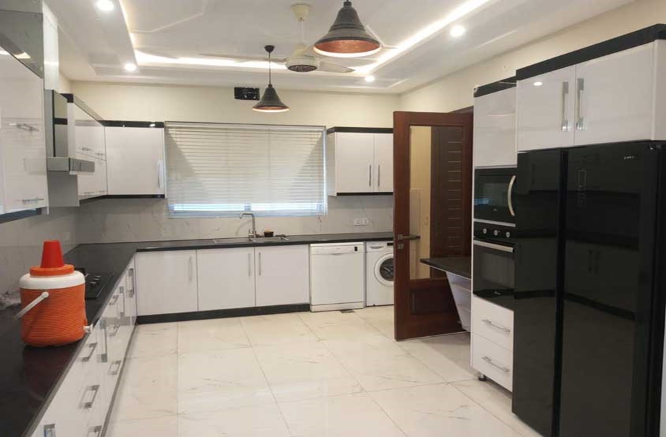 1 kanal house for sale in Phase 2 DHA Islamabad