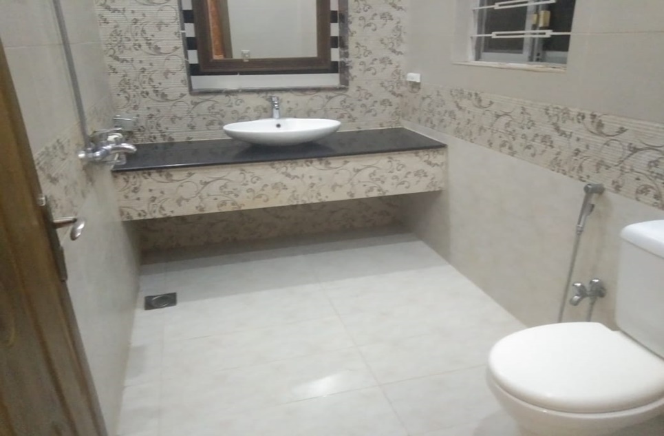 5 Marla House for Sale in Block AA, Sector D, Bahria Town, Lahore