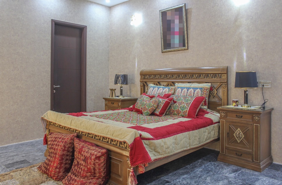 2.5 Kanal House for Sale in Block A1, Valencia Housing Society, Lahore