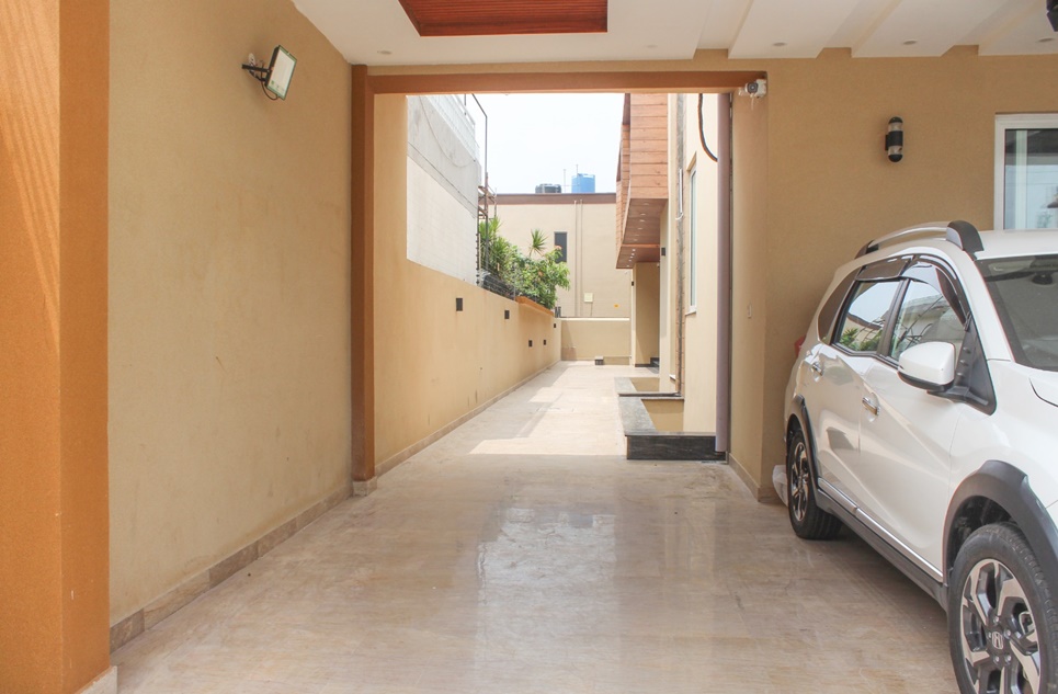 2.5 Kanal House for Sale in Block A1, Valencia Housing Society, Lahore