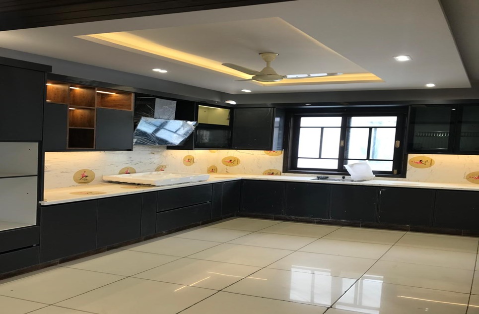 500 square yard house for sale in Phase 8 DHA Karachi
