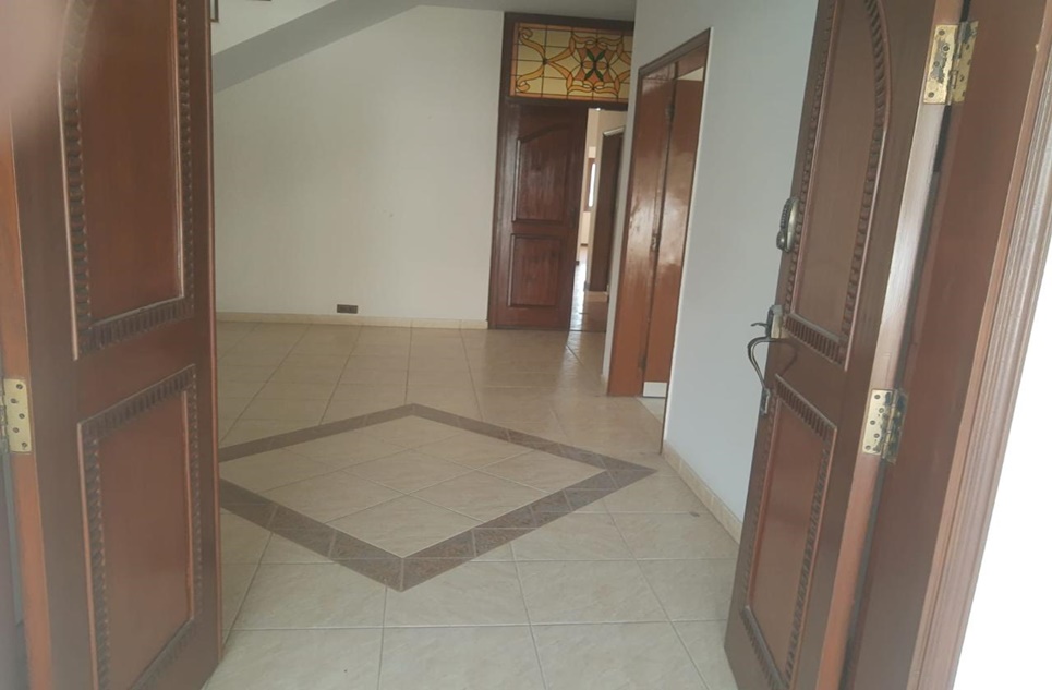 500 square yard house for sale in Phase 6 DHA Karachi
