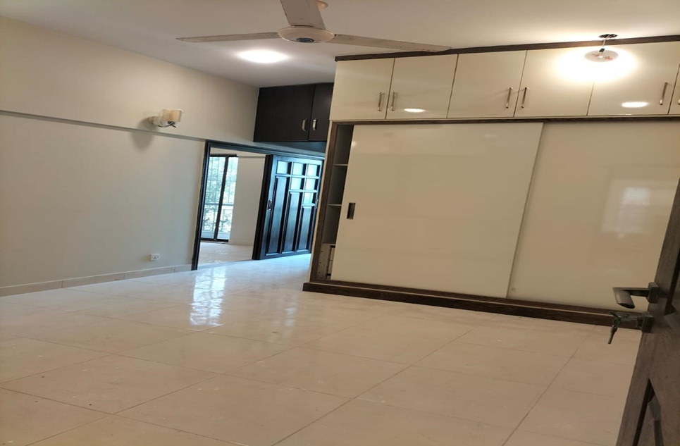 4 beds  apartment for rent in Phase 6 DHA Karachi