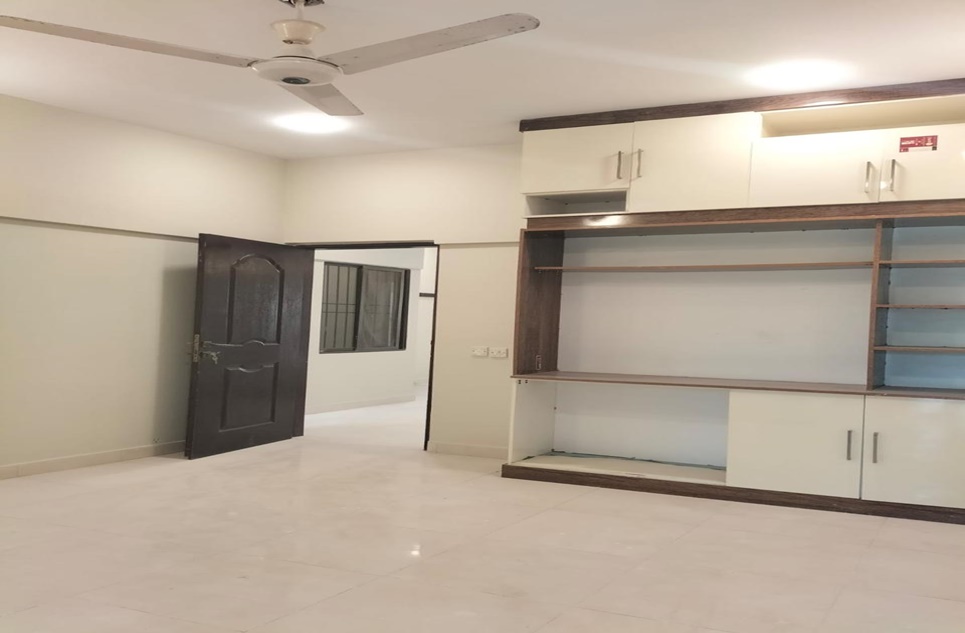 4 beds  apartment for rent in Phase 6 DHA Karachi