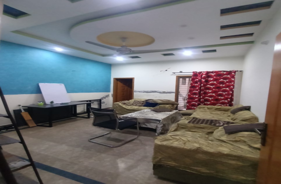 10 marla house for rent in Jubilee Town Lahore