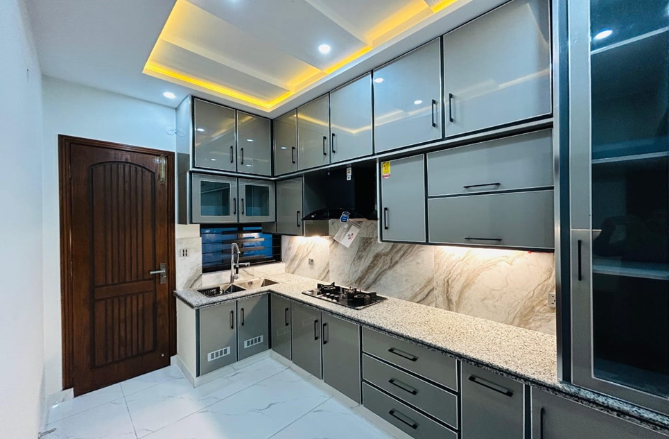 5 marla house for sale in Central Park Housing Scheme Lahore