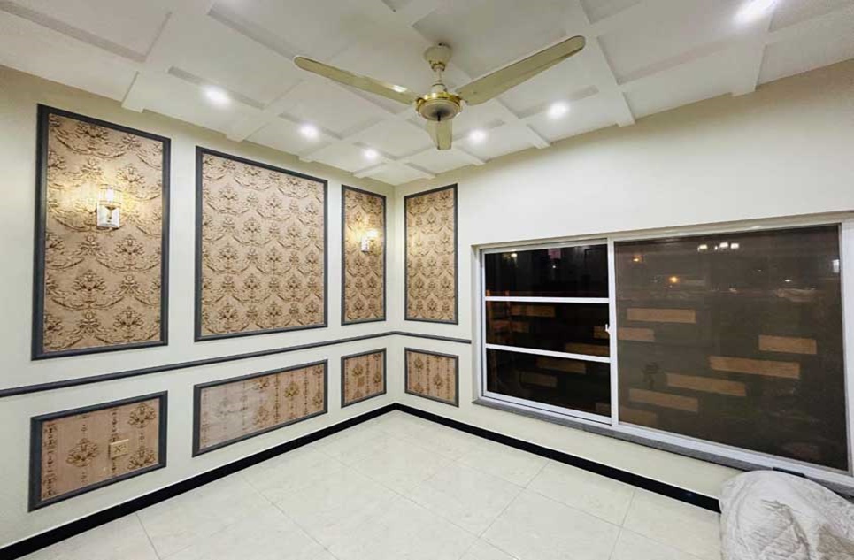 5 marla house for sale in Central Park Housing Scheme Lahore