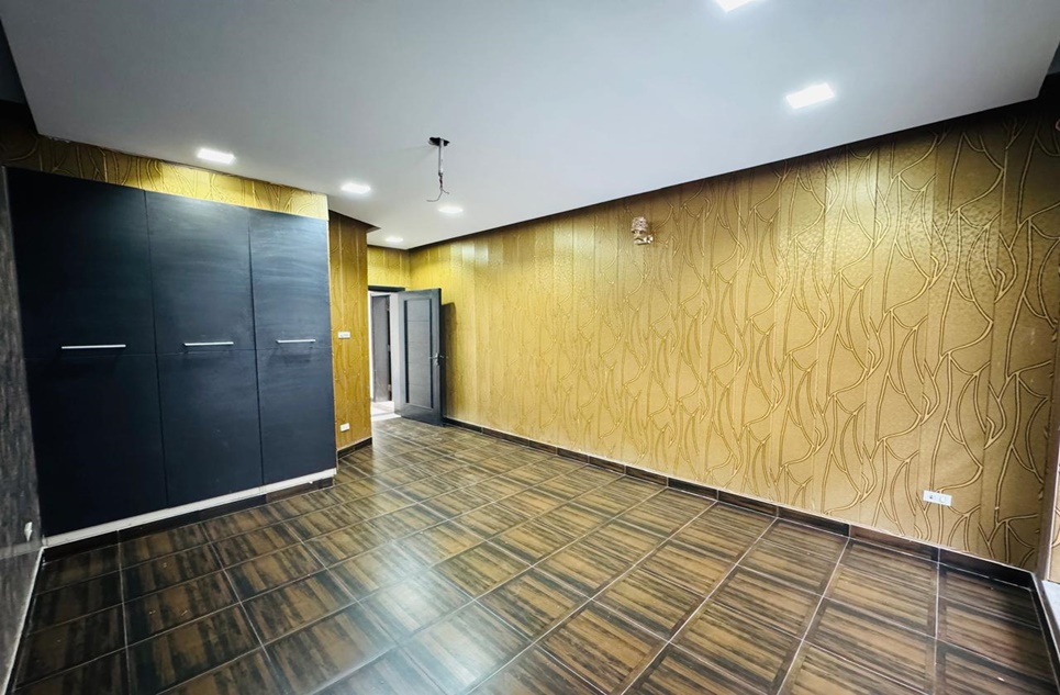 11 marla house for sale in Sector B Bahria Town Lahore