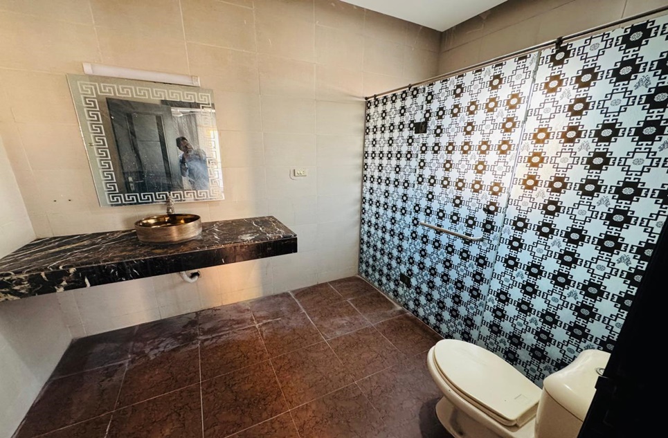 11 marla house for sale in Sector B Bahria Town Lahore