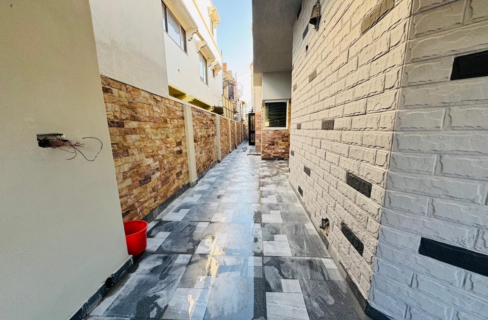 11 marla house for sale in Sector B Bahria Town Lahore