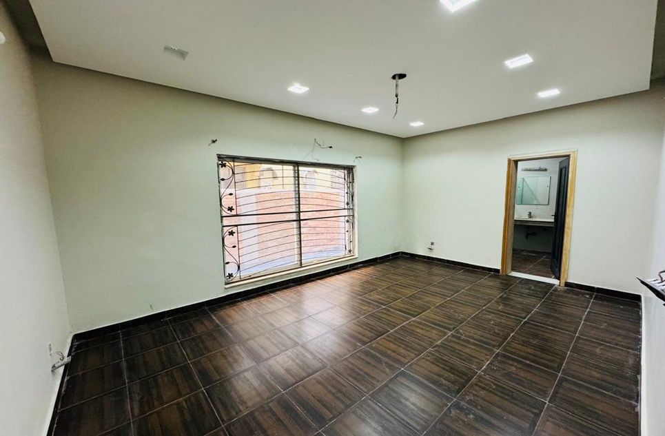 11 marla house for sale in Sector B Bahria Town Lahore