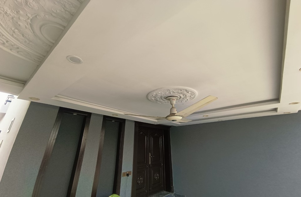 1 kanal house for sale in Bahria Town Lahore