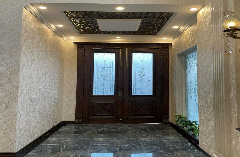 1 kanal house for sale in Phase 7 DHA Lahore