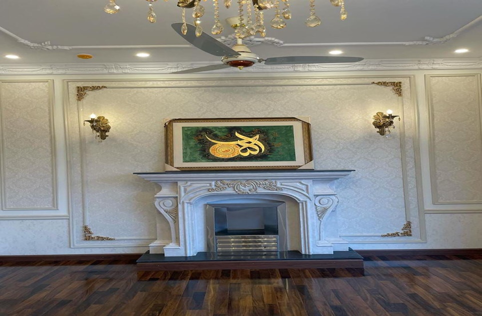 1 kanal house for sale in Phase 7 DHA Lahore