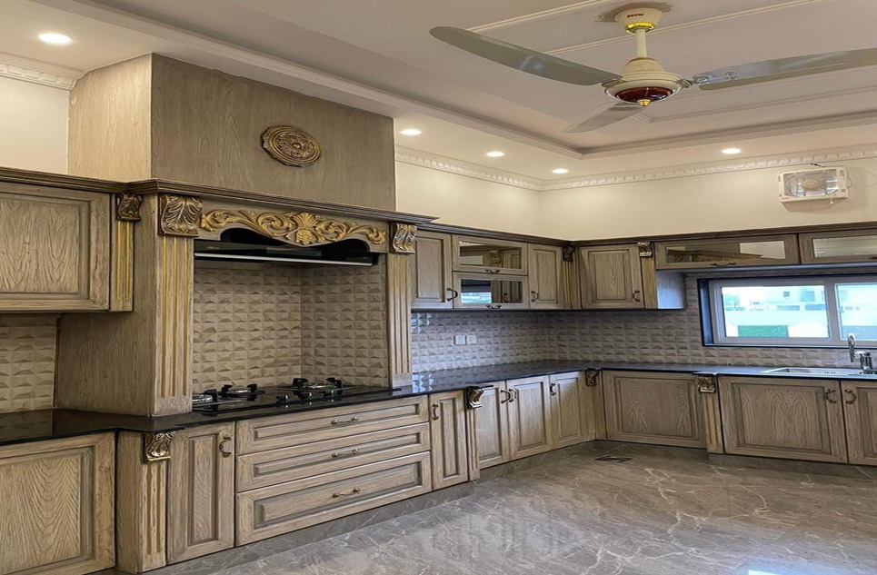 1 kanal house for sale in Phase 7 DHA Lahore