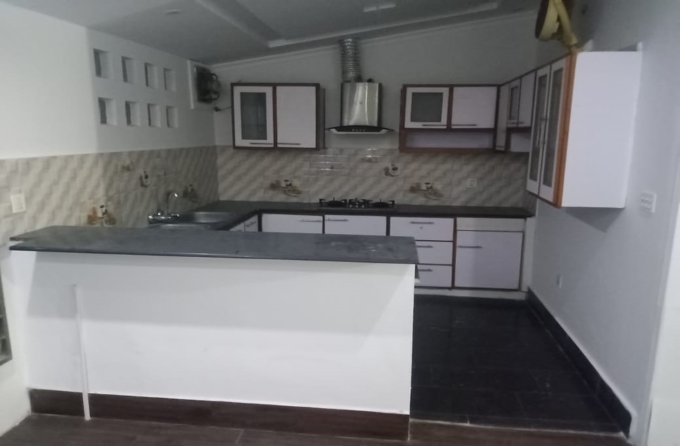 1 Kanal Upper Portion House for Rent in H Block Model Town Lahore
