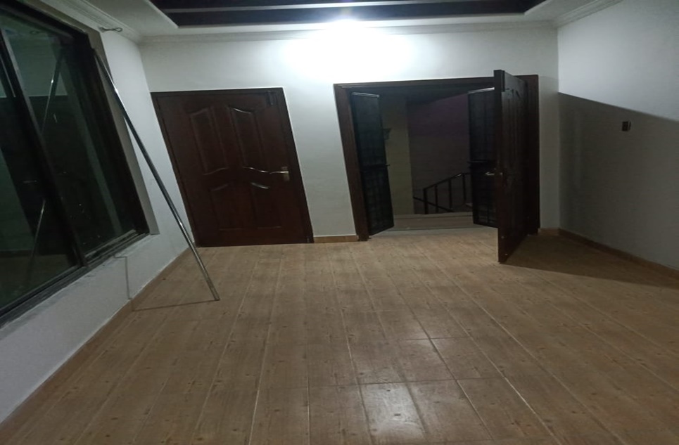1 Kanal Upper Portion House for Rent in H Block Model Town Lahore