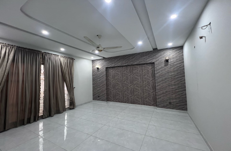 1 Kanal House for Sale in Valencia Housing Society, Lahore