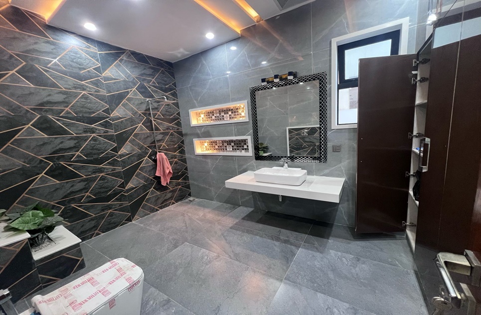1 Kanal House for Sale in Valencia Housing Society, Lahore