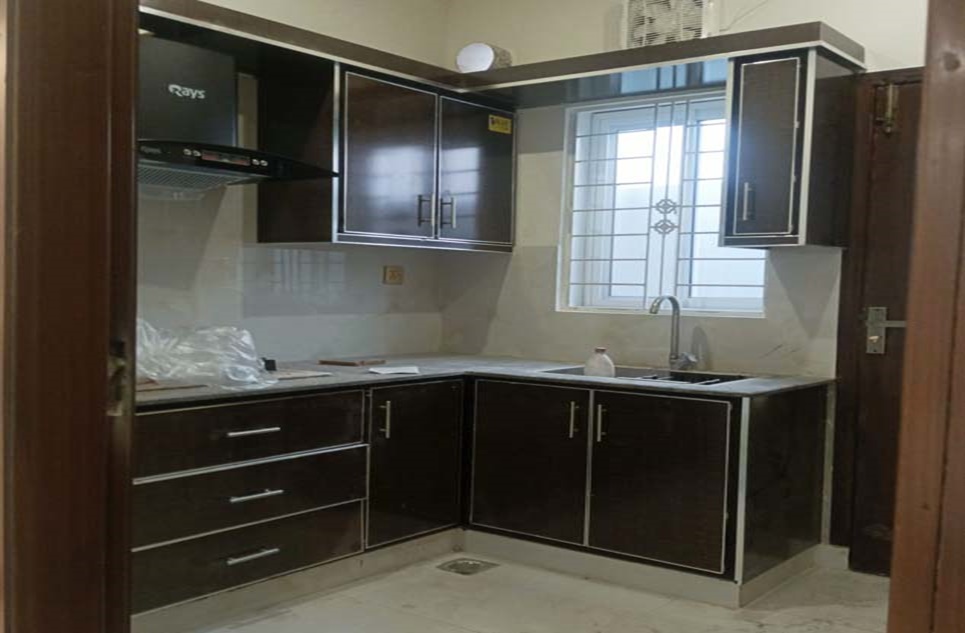 5 marla house for sale in Al-Jalil Garden Lahore