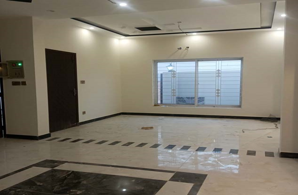 5 marla house for sale in Al-Jalil Garden Lahore