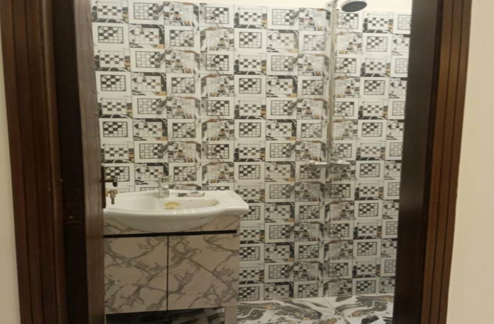 5 marla house for sale in Al-Jalil Garden Lahore