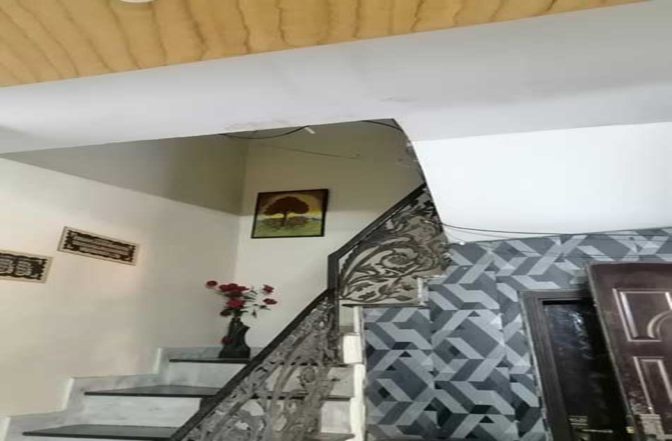 house for sale in Al-Jalil Garden Lahore