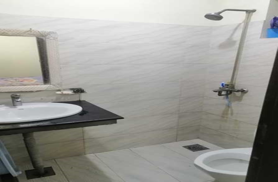 house for sale in Al-Jalil Garden Lahore
