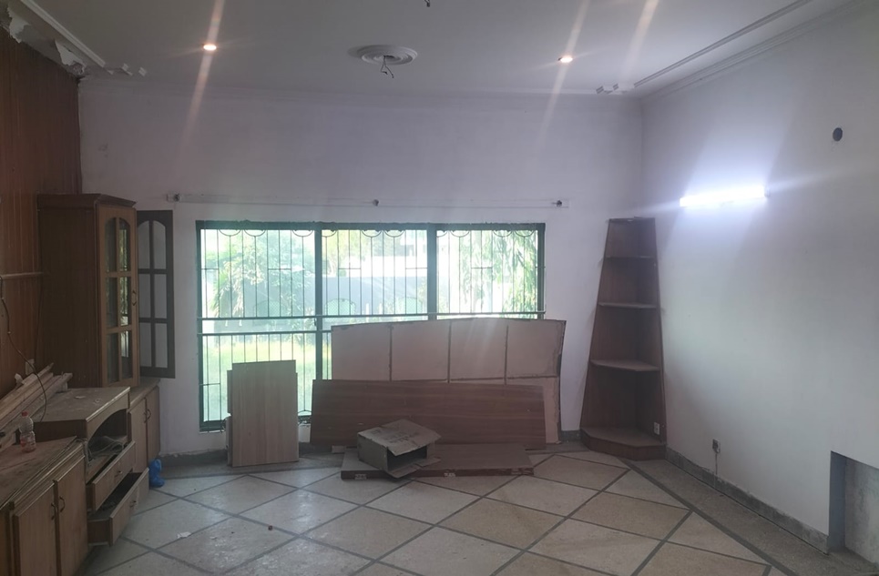 17 marla house for sale in Valencia Housing Society Lahore