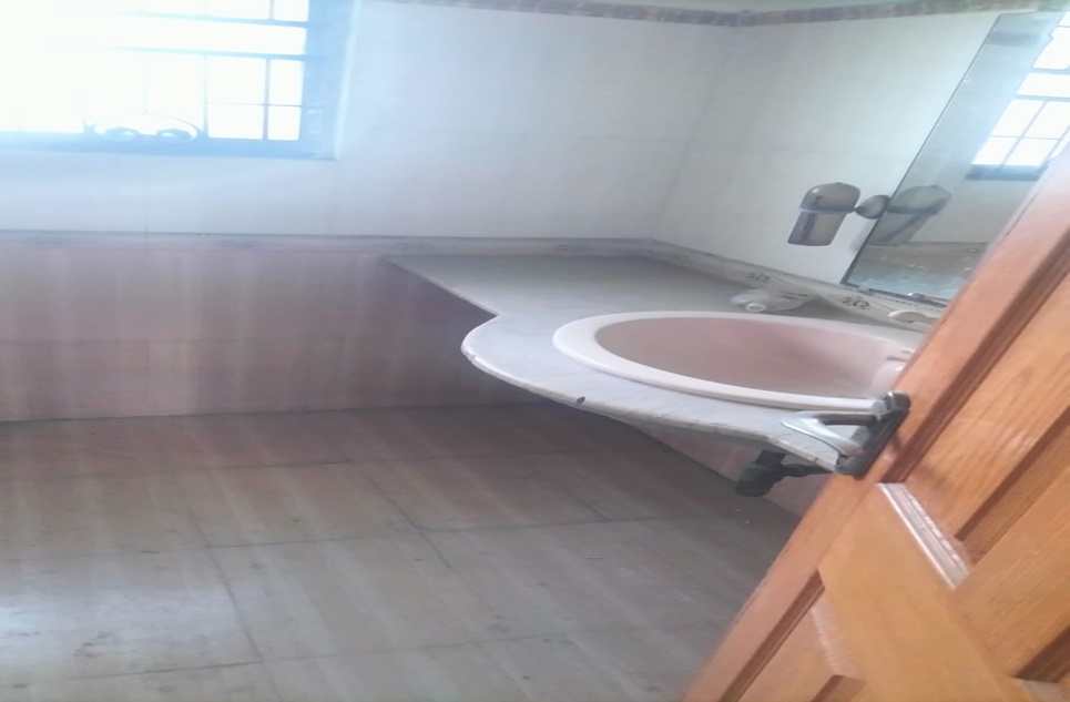 17 marla house for sale in Valencia Housing Society Lahore