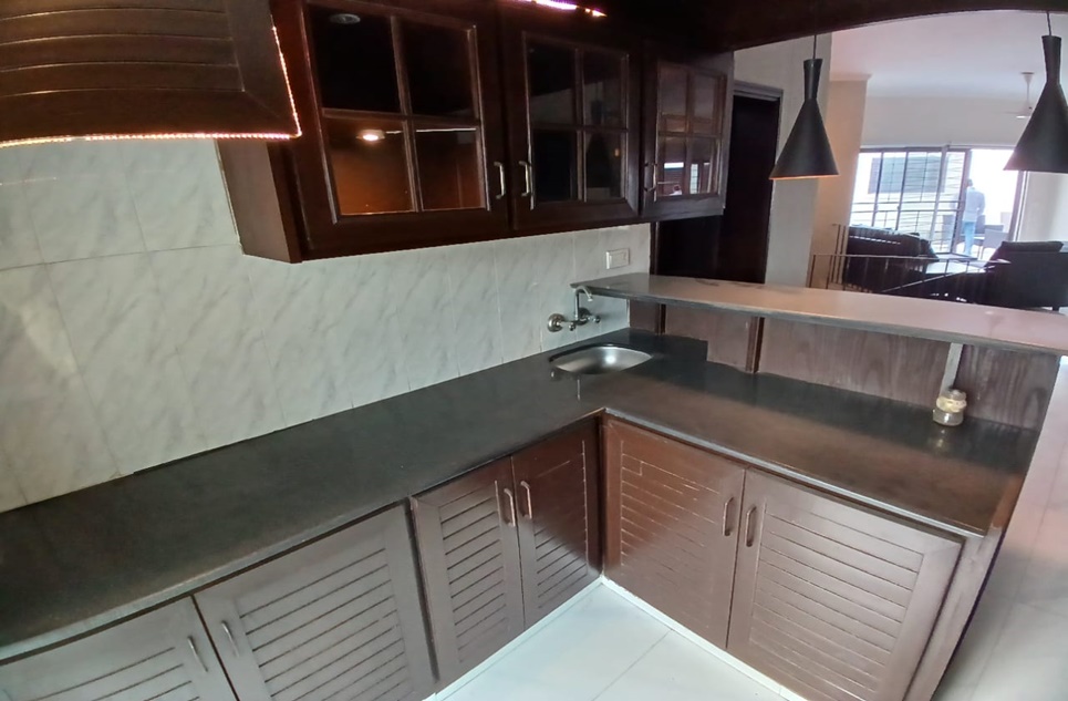 1 kanal house for rent in Phase 6 DHA Lahore