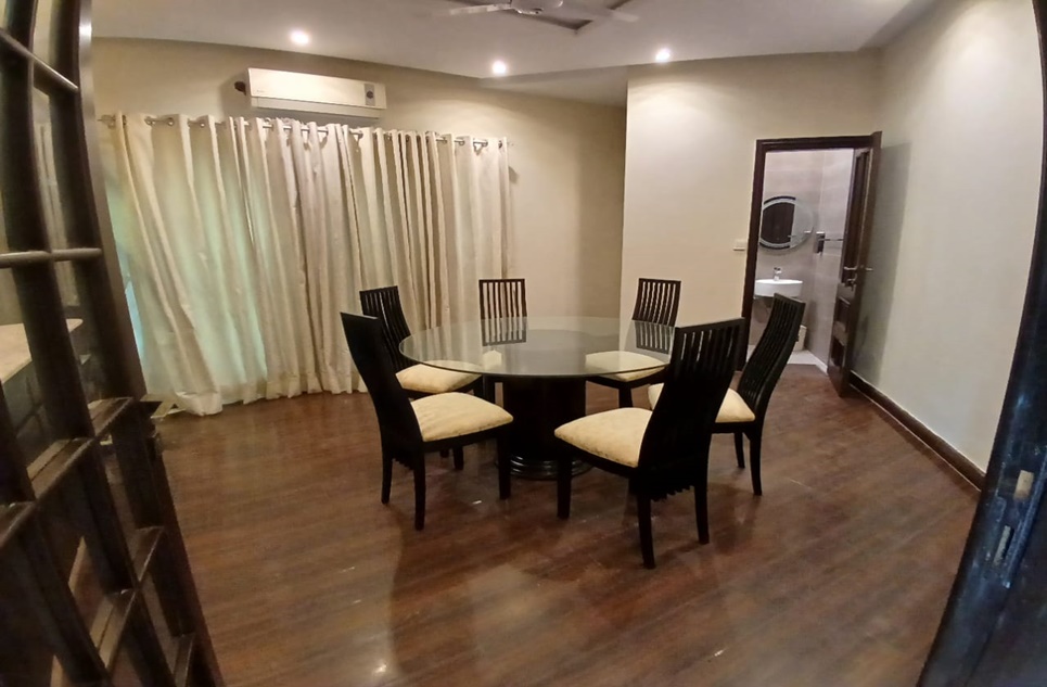 1 kanal house for rent in Phase 6 DHA Lahore