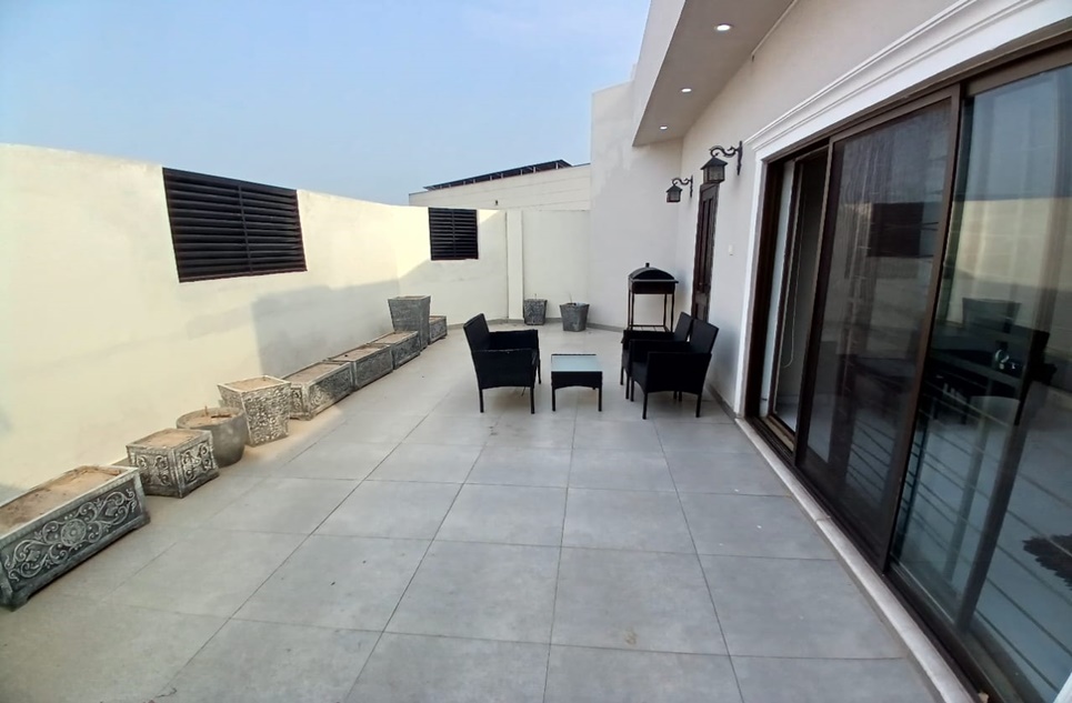 1 kanal house for rent in Phase 6 DHA Lahore