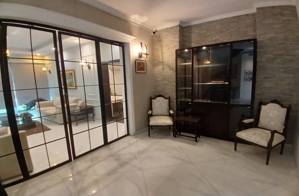 1 kanal house for rent in Phase 6 DHA Lahore
