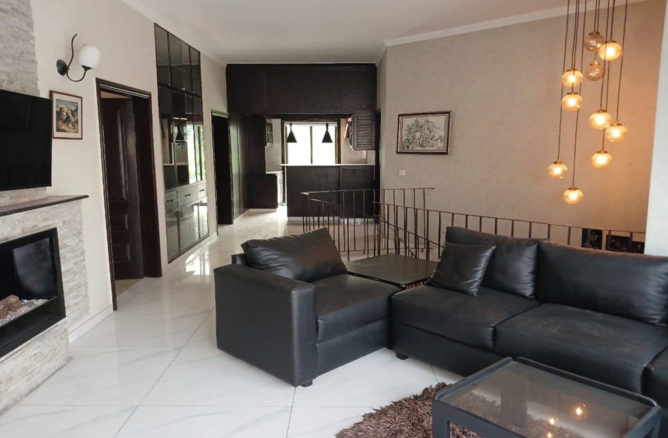 1 kanal house for rent in Phase 6 DHA Lahore