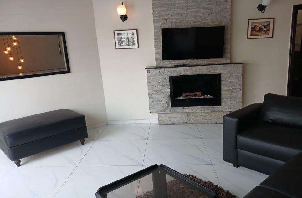 1 kanal house for rent in Phase 6 DHA Lahore
