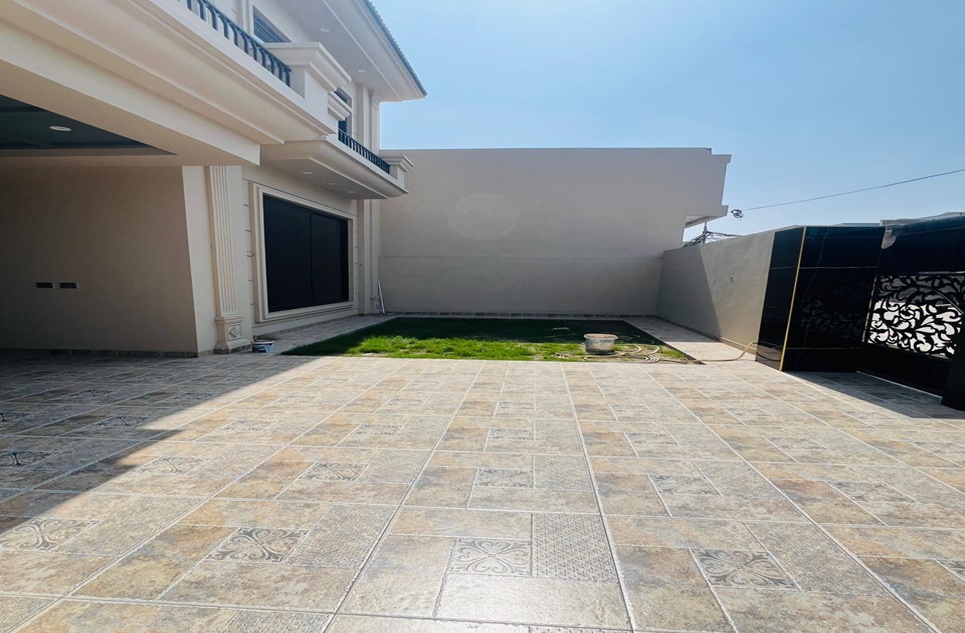 12 Marla House for Sale in Royal Garden, Rahim Yar Khan