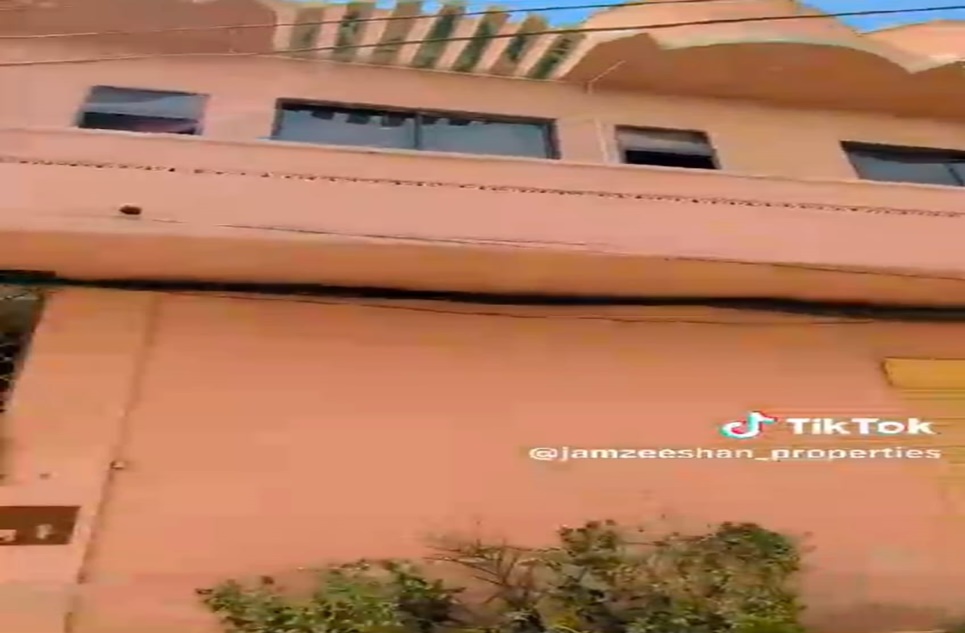 7 marla house for sale in Canal Road Rahim Yar Khan