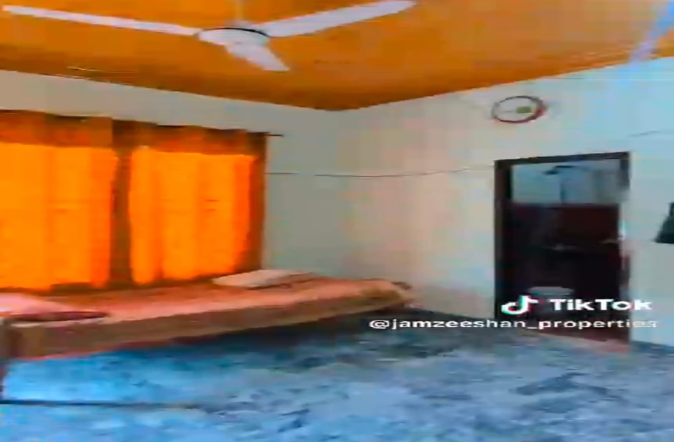 7 marla house for sale in Canal Road Rahim Yar Khan