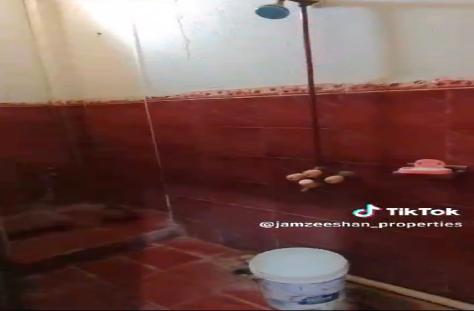 7 marla house for sale in Canal Road Rahim Yar Khan
