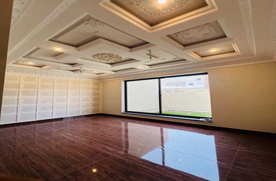 12 marla house for sale in Canal Road Rahim Yar Khan