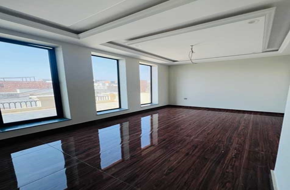 12 marla house for sale in Canal Road Rahim Yar Khan