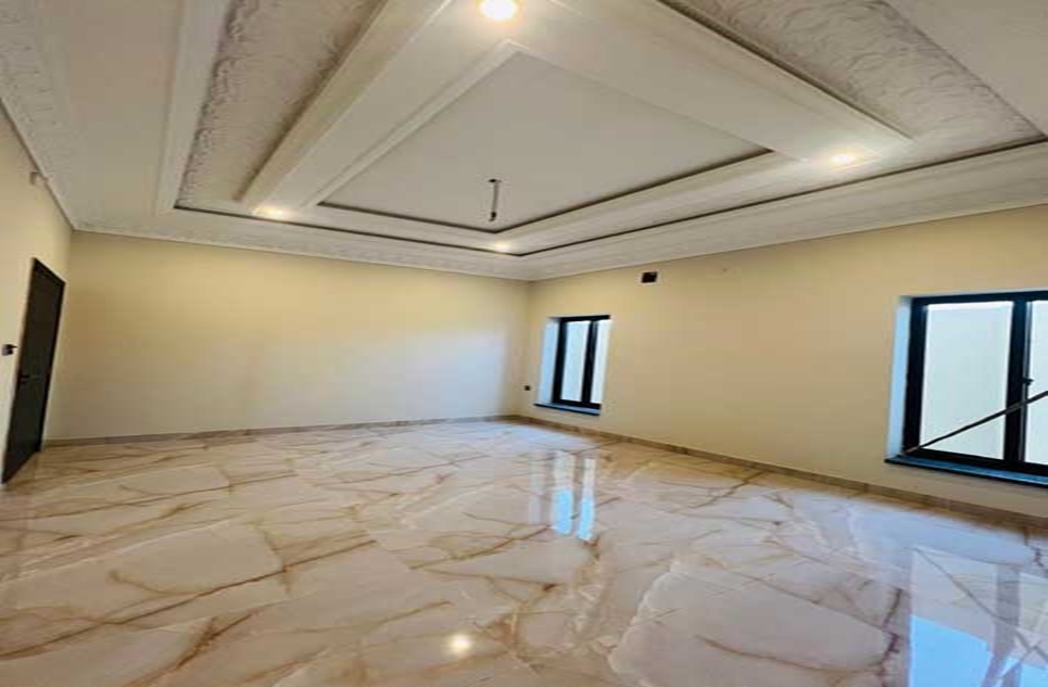 12 marla house for sale in Canal Road Rahim Yar Khan